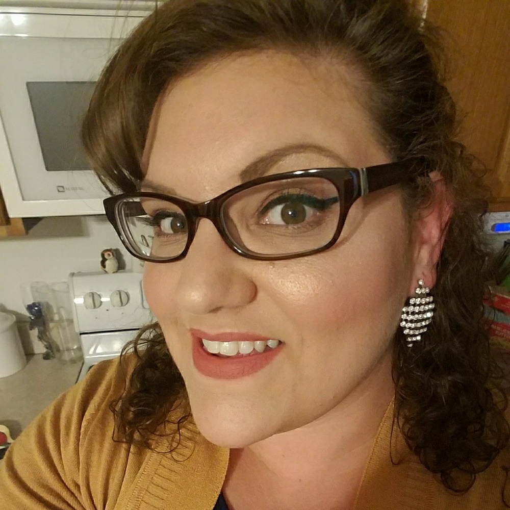 Meet your Posher, Sara